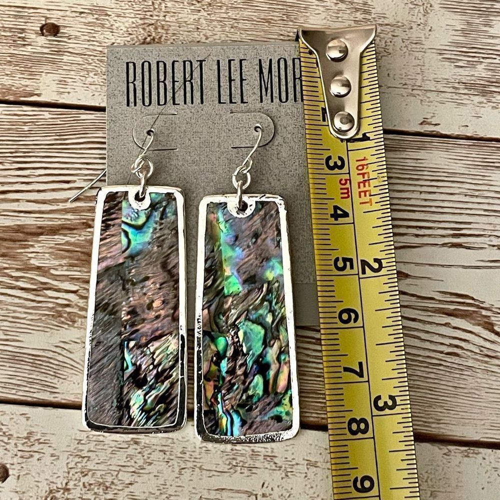 NWT Robert Lee Morris Absolutely Gorgeous Silver Tone Abalone Drop Long Earrings - Picture 13 of 16